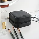black travel jewelry case