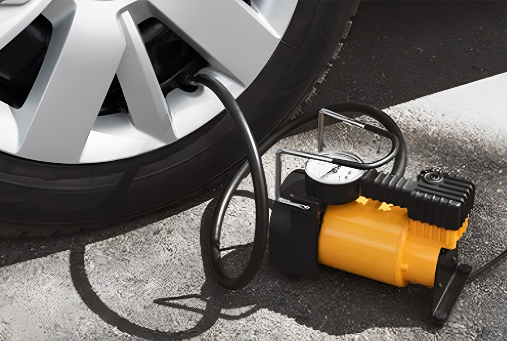 Mini pompe à air électrique 12 V CC pour pneus