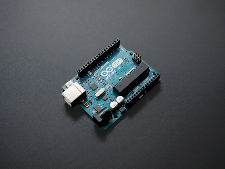 Exploring the Power of ATmega328P: Unleashing Creativity with a Versatile Microcontroller | Luckvenie