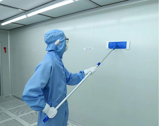 Swwip cleanroom mops for cleaning solution