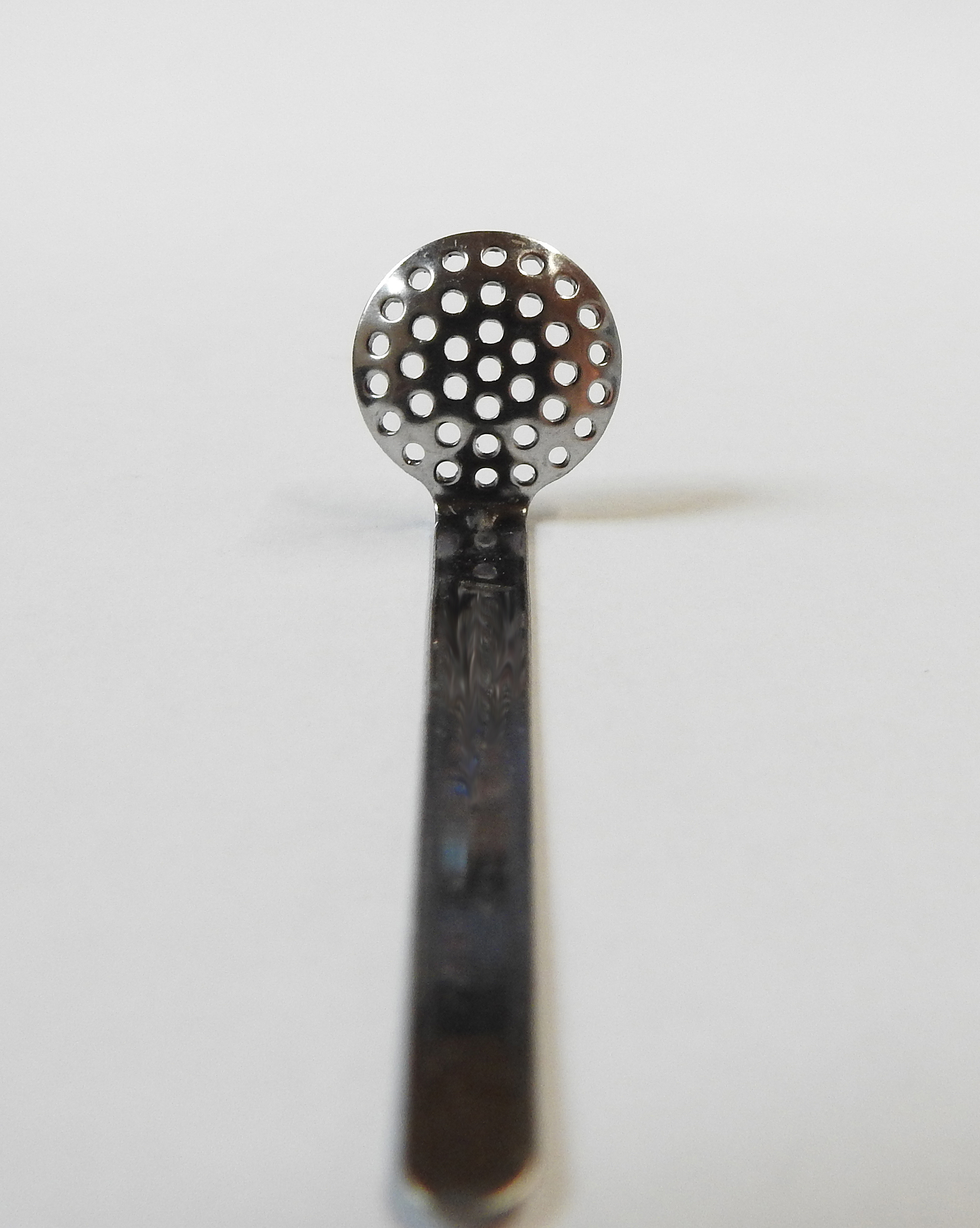 Stainless Steel Hanging Sieves for Smoking Glass Pipe Bong - Buy steel hanging sieves, Stainless Steel Hanging Sieve, Pipe Sieves Product on Surealong