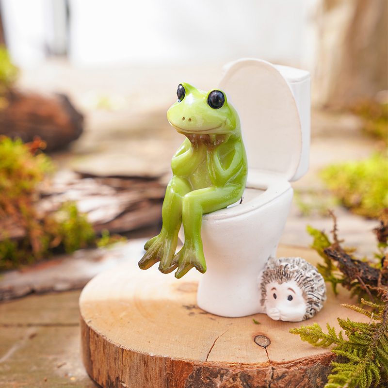 miniature figurines fairy garden frog sit on toilet resin decor collections fro terrarium micro landscape