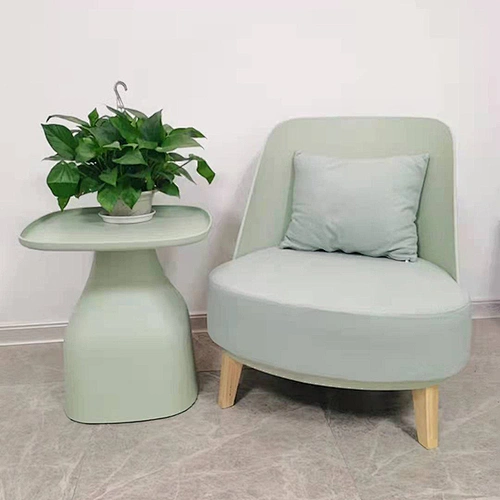 Chaise de canapé en plastique