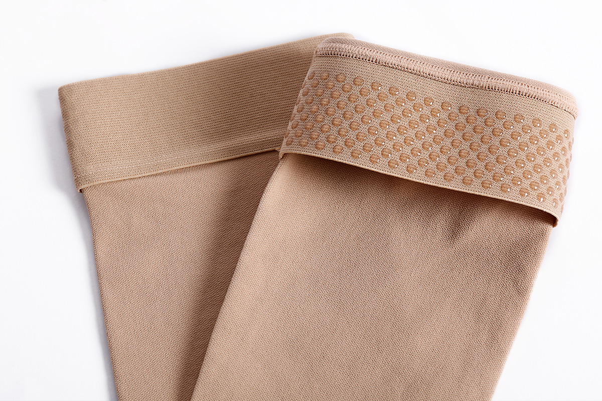 Arm Sleeves with Grip
