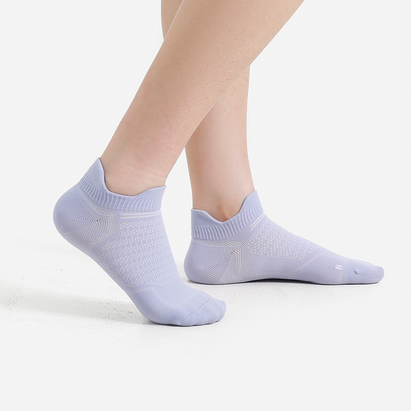 Air-Circulation Zone Socks