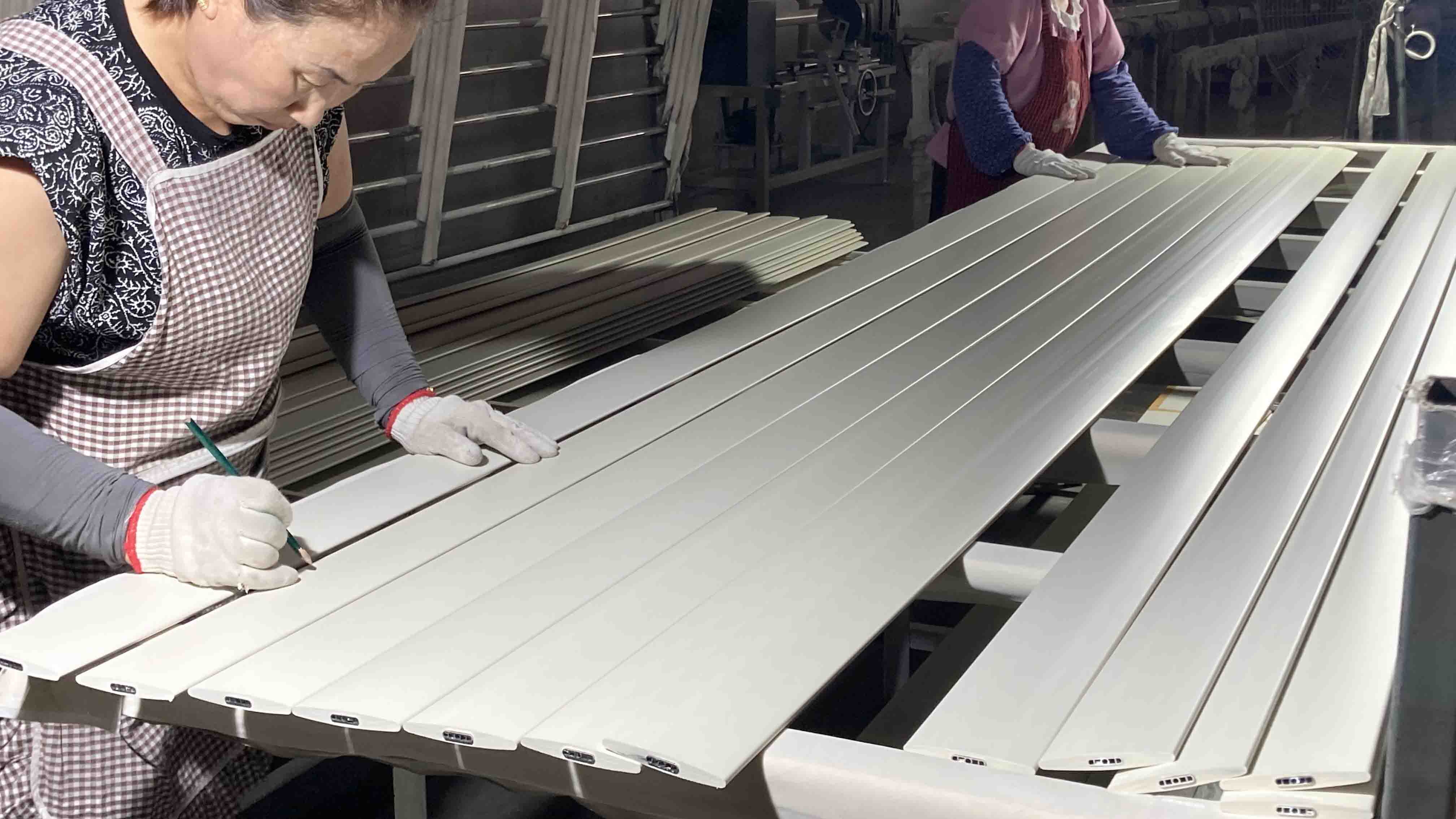 Strict QC inspection process to ensure excellent quality of PVC shutter components