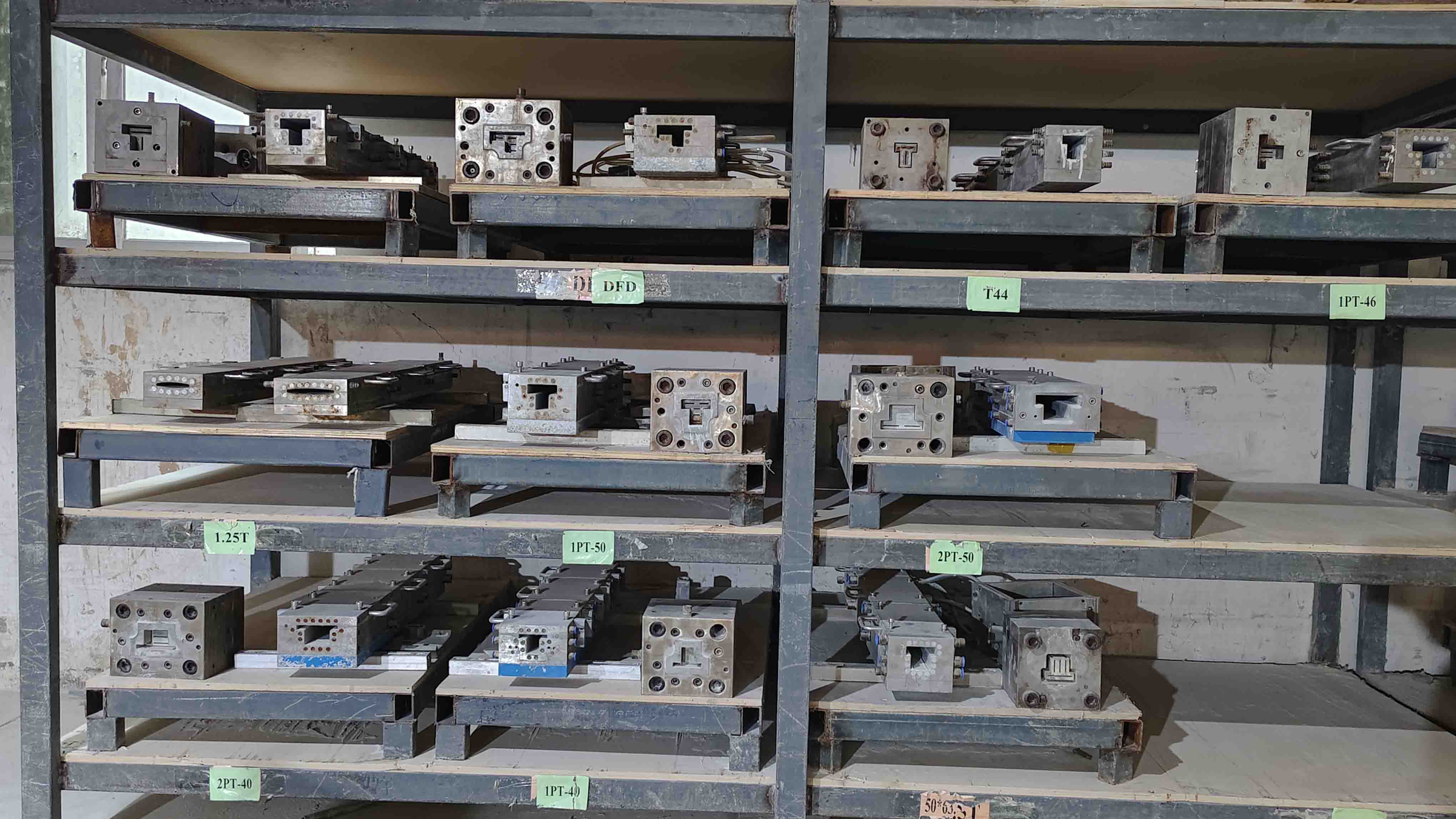 Enda: Your best supplier of abrasive tools and PVC extrusion lines