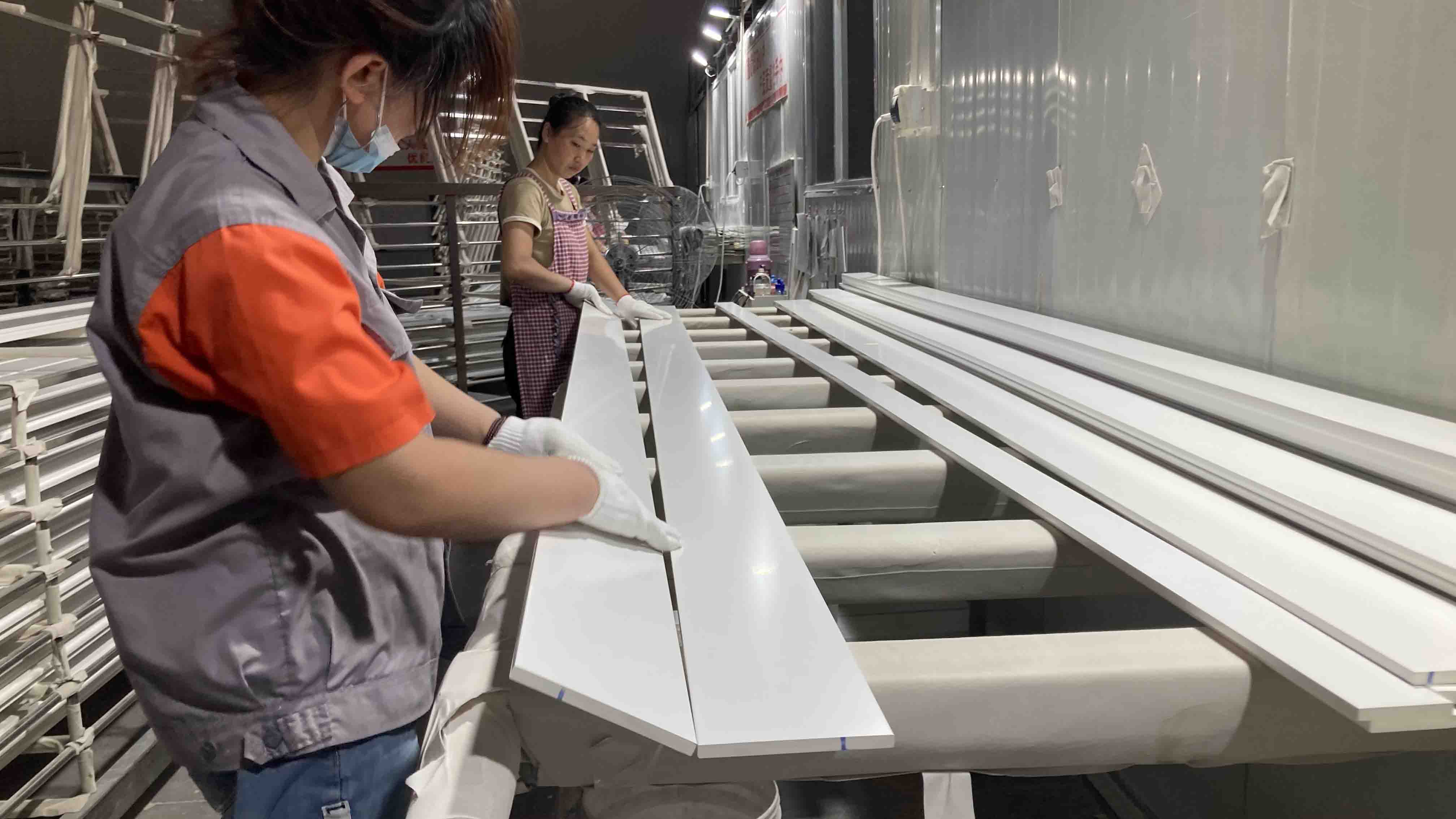 Strict QC inspection process to ensure excellent quality of PVC shutter components