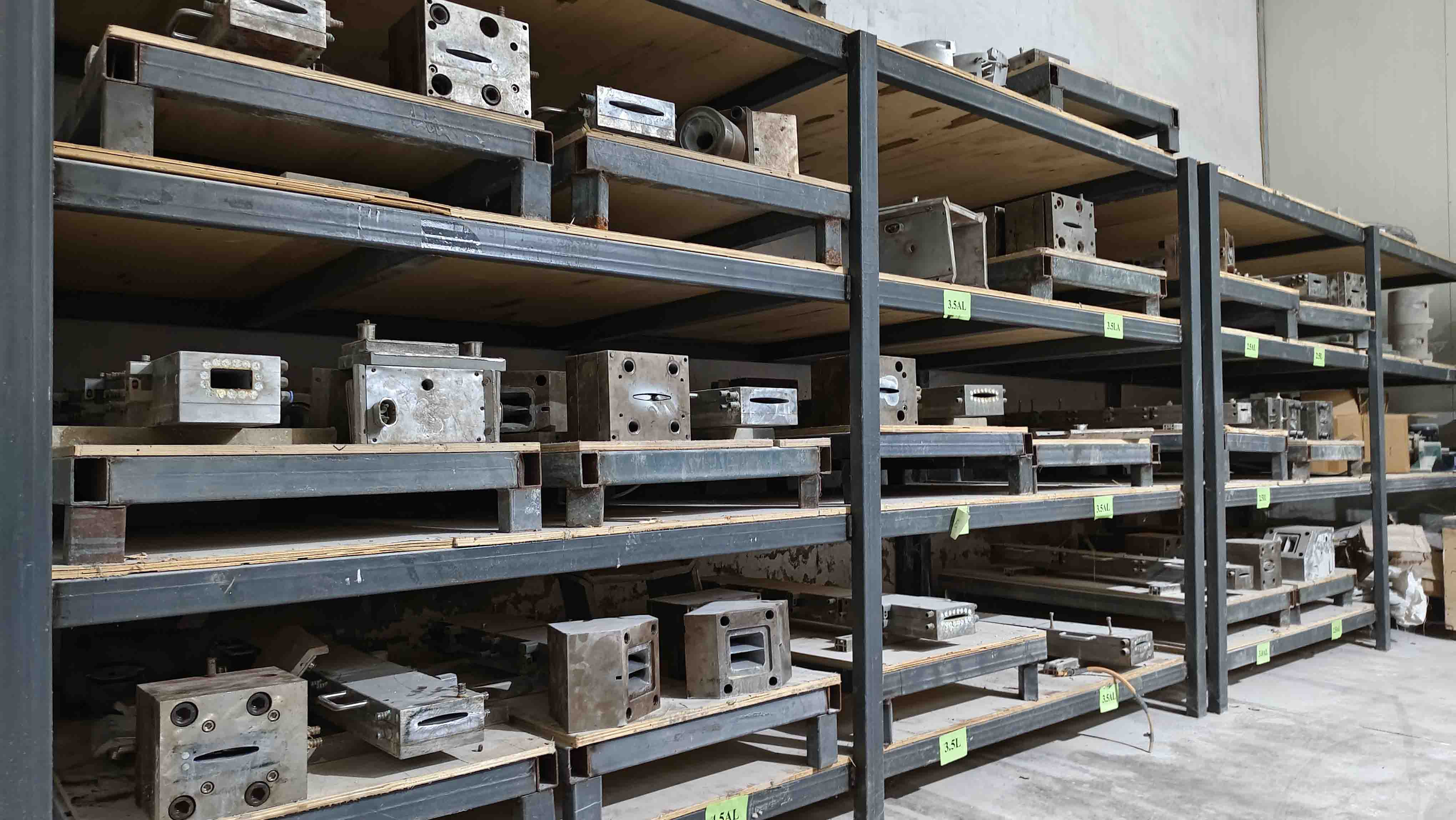 Enda: Your best supplier of abrasive tools and PVC extrusion lines