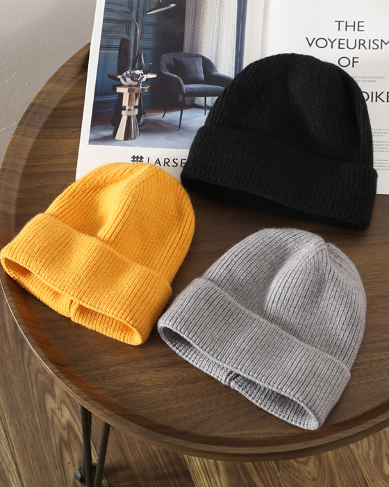 Knitted hat with pile
