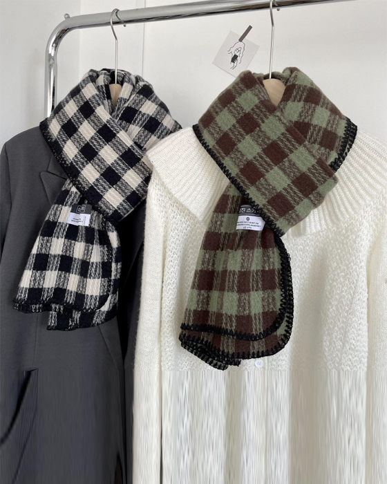 Student scarf
