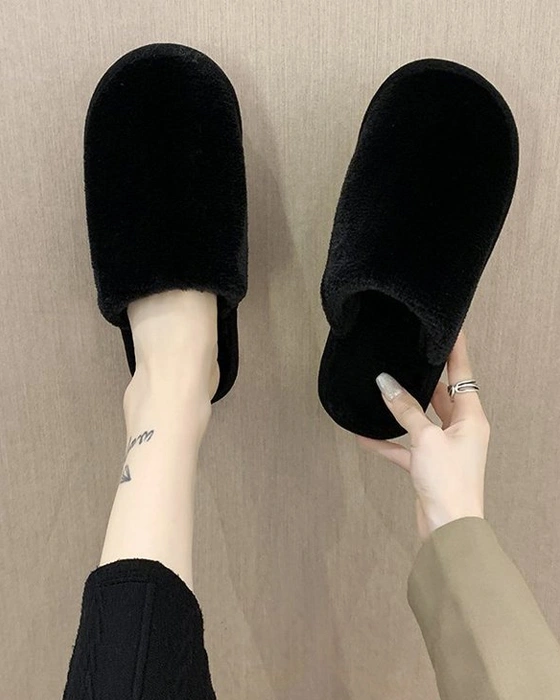 Indoor slippers