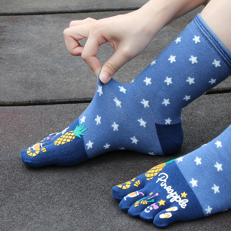 Five finger socks