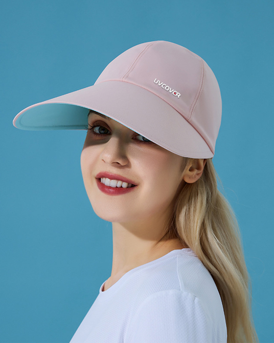 fitted hats with colored brim