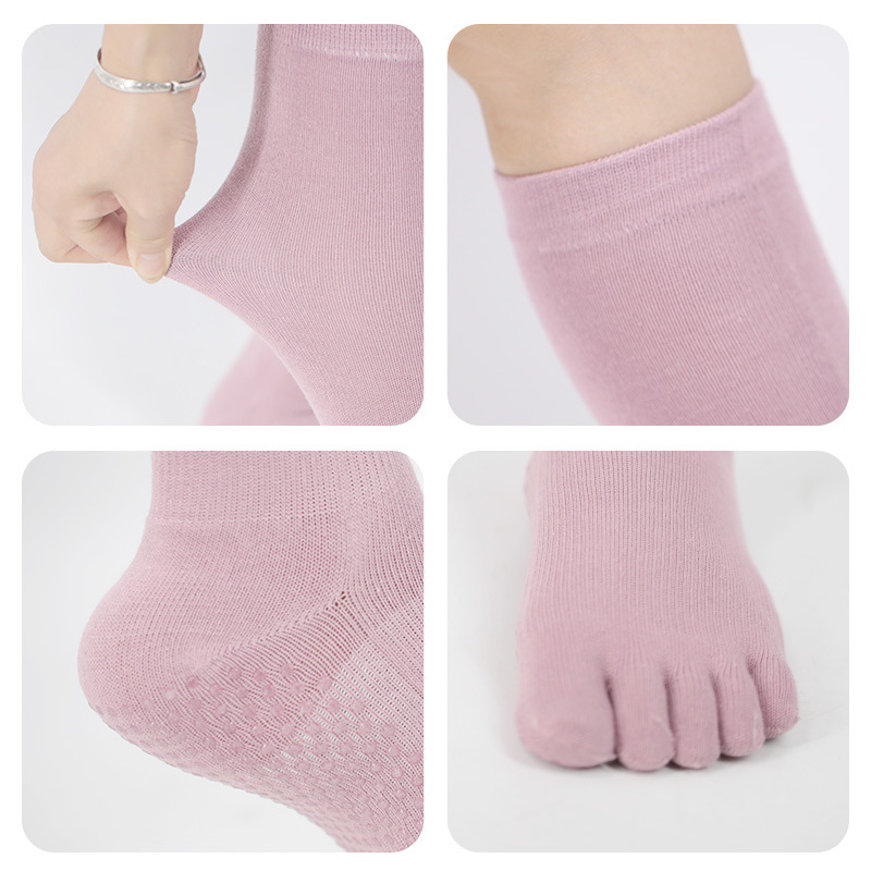 Medium height tube socks