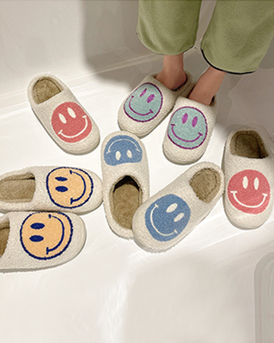 smile face fluffy slippers