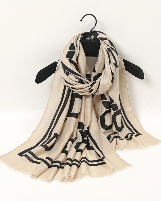 Geometric scarf