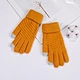 Knitted gloves