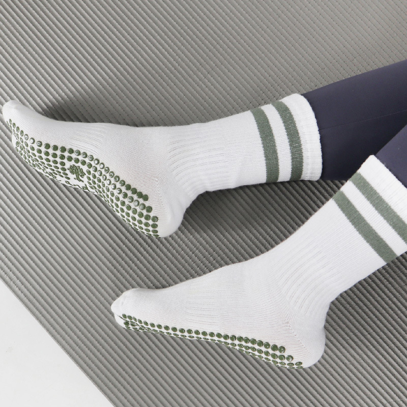 Non slip socks