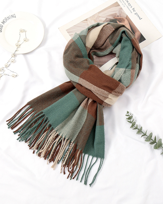 Long fringed scarf