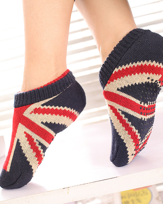 Hardwood floor thermal socks