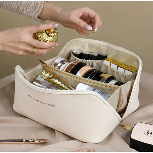 Cosmetic makeup bag