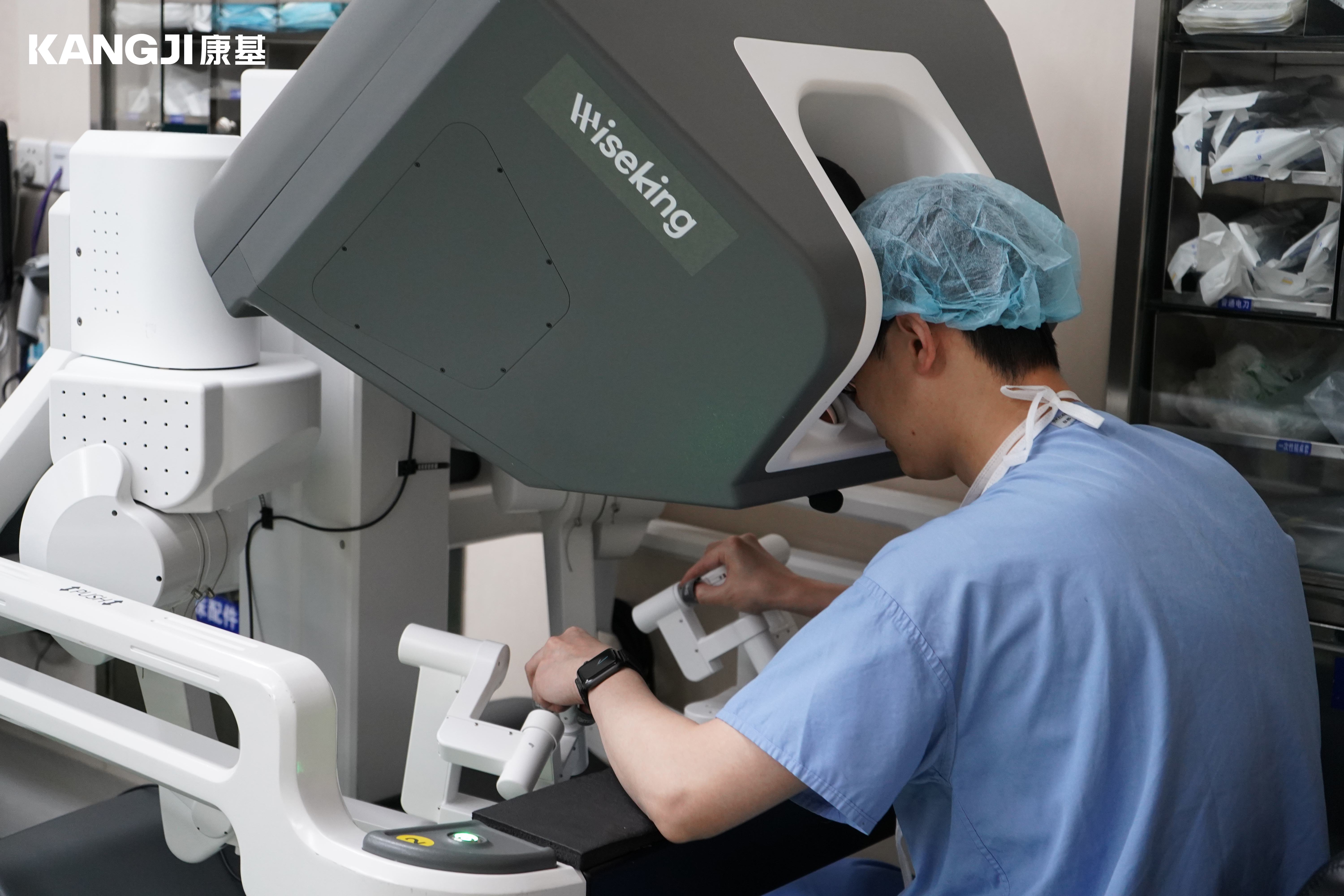 The clinical trial enrollment of Weijing Surgical Robot has