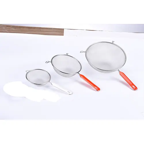 Stainelss steel strainer with PP handle