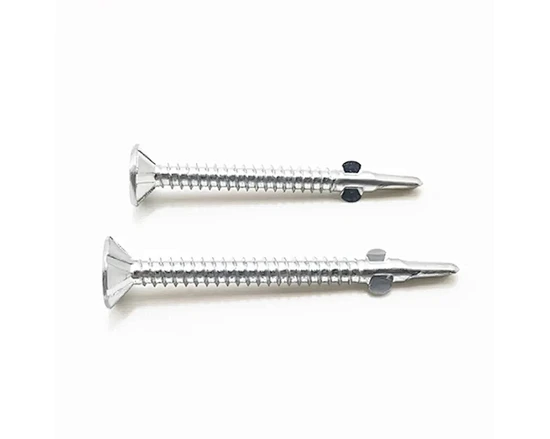 self tapping wood screw with wing