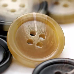 wholesale resin buttons supplier