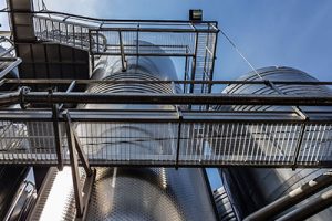 Suspended-Catwalk-Grating