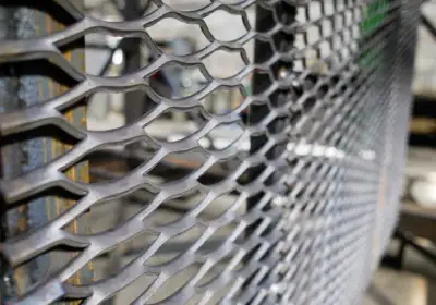 expanded metal mesh fence