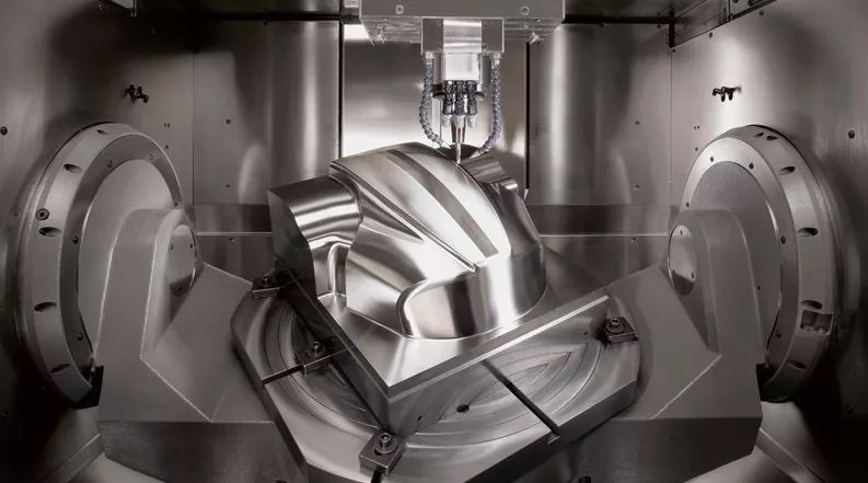 Analysis of Grinding Technology for End Face Cutting Edge of End Mills in Five Axis Machining Centers
