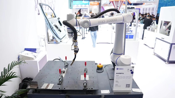Perusahaan robot industri yang menjual lebih dari 10.000 unit tahun lalu telah dihapus dari daftar!