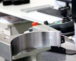 Apa keuntungan dari operasi mesin CNC