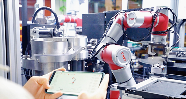 With the rapid development of the collaborative robot market, what are the winning secrets of card saving robots?