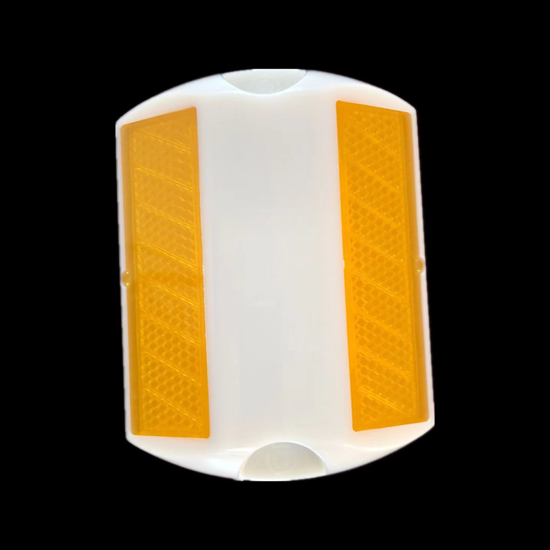 Reflective road studs Mold