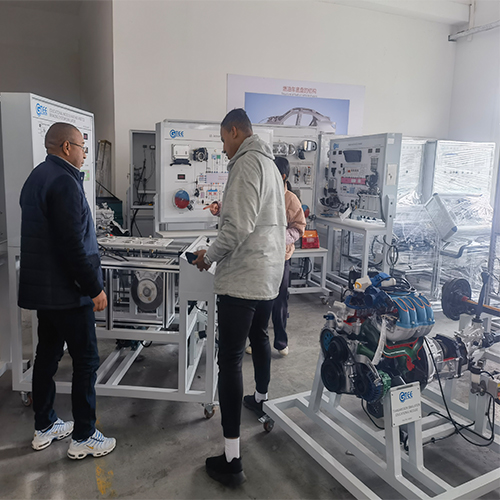 automotive training equipment 