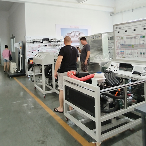 automotive engine trainer