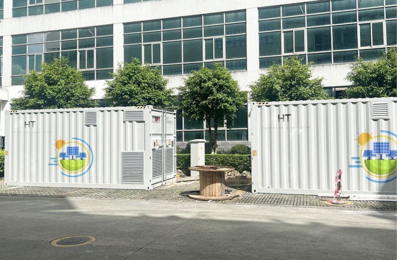 Projets d’alimentation énergétique par stockage d’énergie extérieur de HT Infinitepower