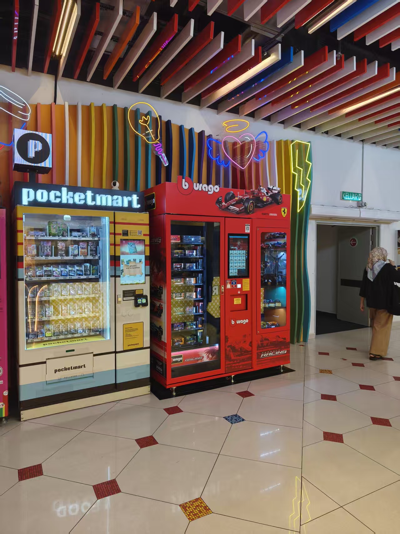 Malaysia Shopping Mall Case: Smart Trading Card & Model Car Vending Machines for Collectible Retail
