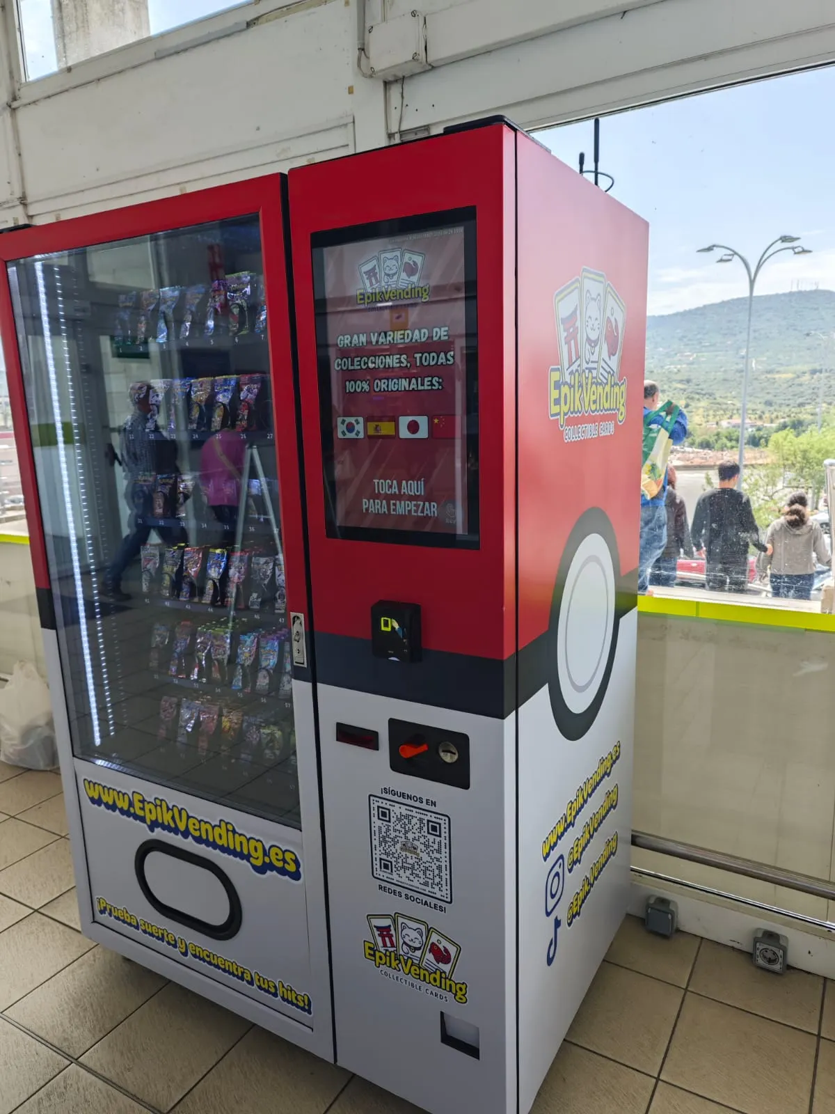 Weimi Pokemon card vending machine in Spain
