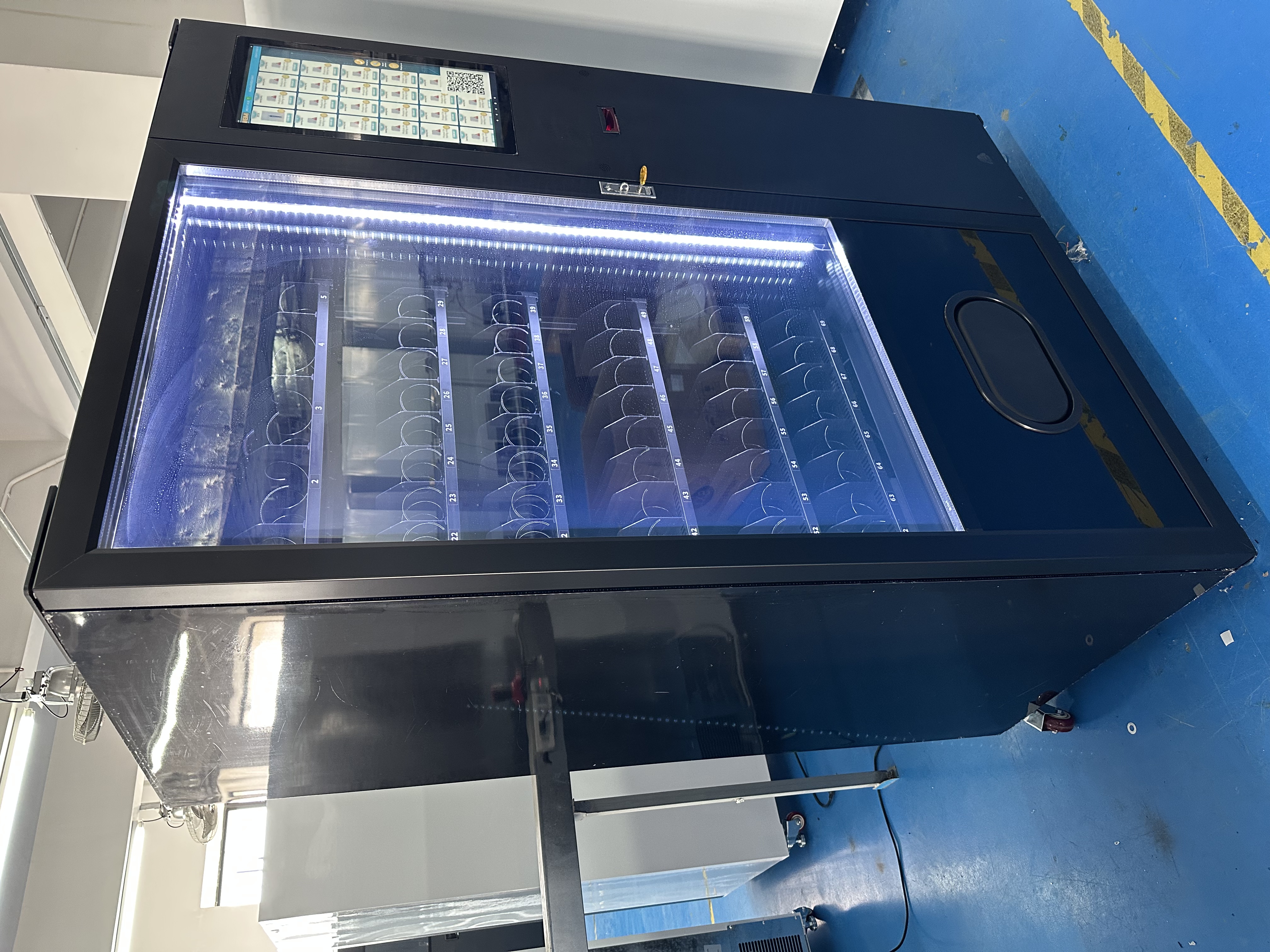 A Practical Snack and Beverage Vending Machine Solution for Pakistan