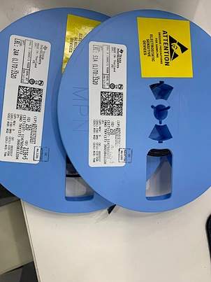 E-TAG ADS1015IDGSR IC ADC 12BIT SIGMA-DELTA 10VSSOP Integrated circuits Electronic components IC chips ADS1015IDGST