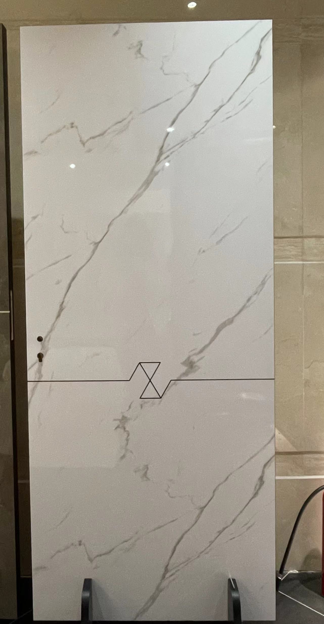 Surface of Commercial Solid Core Wood Door