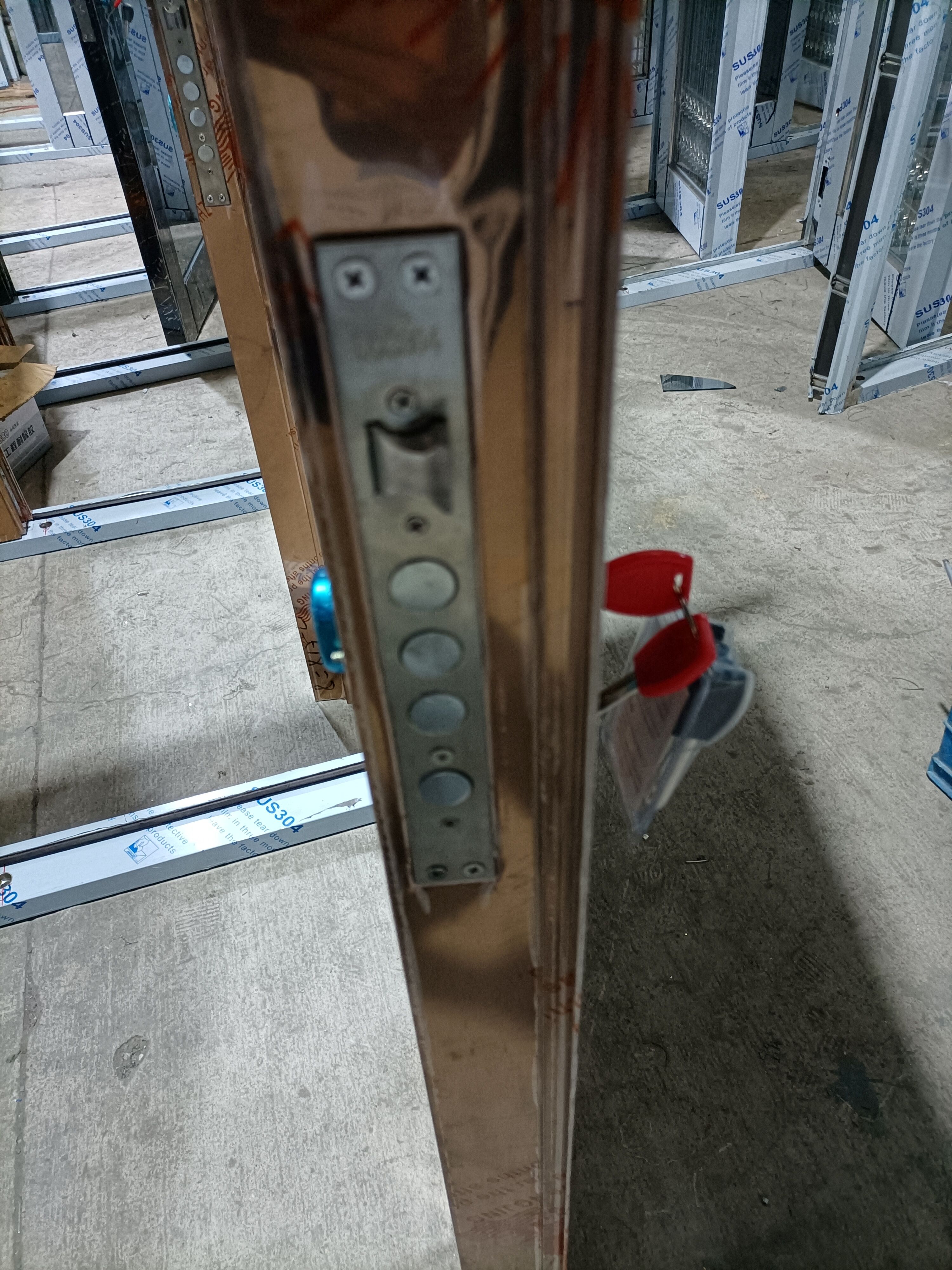Lock Cylinder of Interior Stainless Steel Door Rose Gold Color