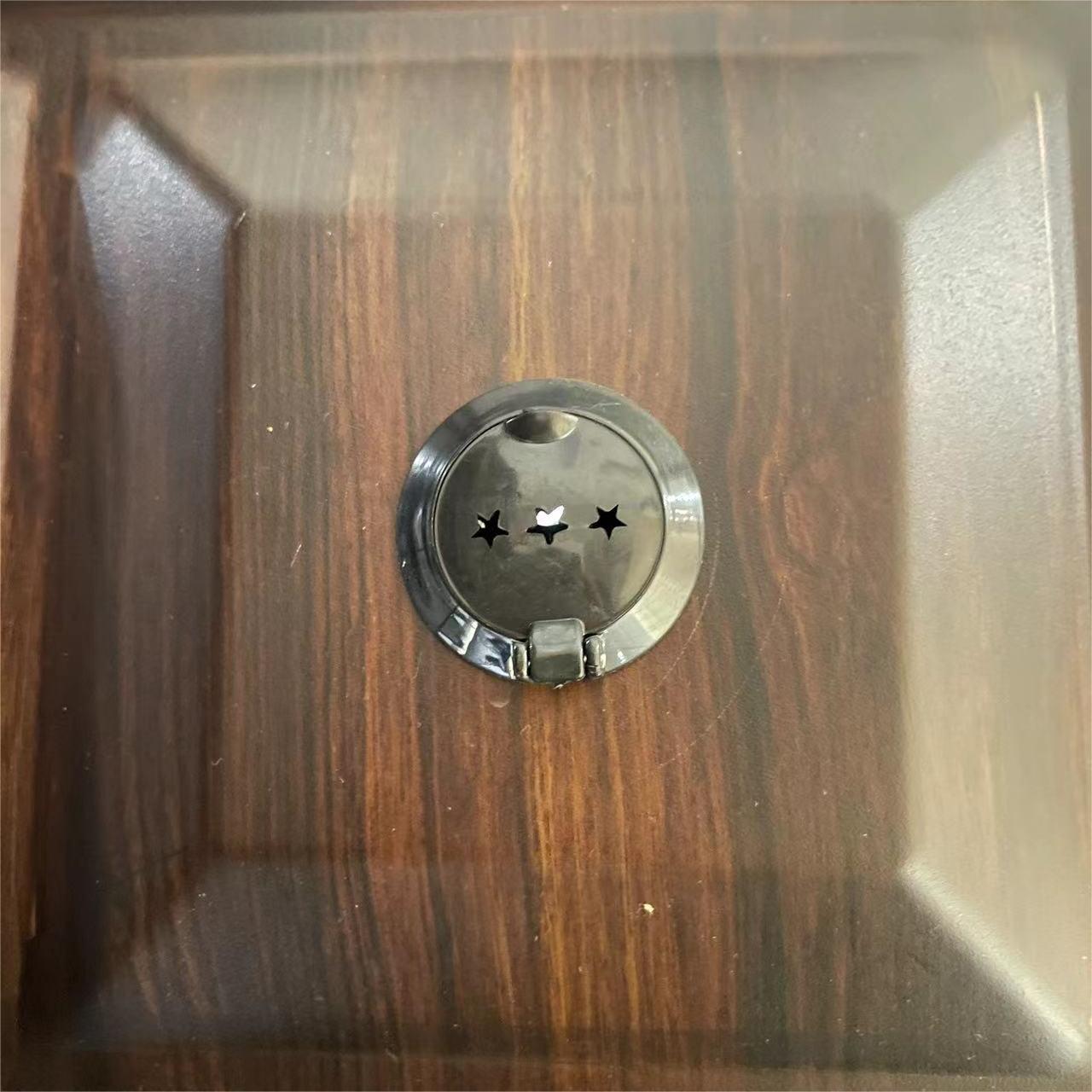 Peephole of Internal Black Metal Doors