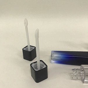 Cosmetic container packaging