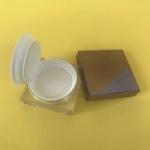 Loose powder packaging