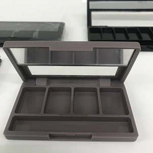 make your own eyeshadow palette